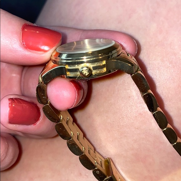 MICHAEL KORS WATCH - Picture 3 of 3